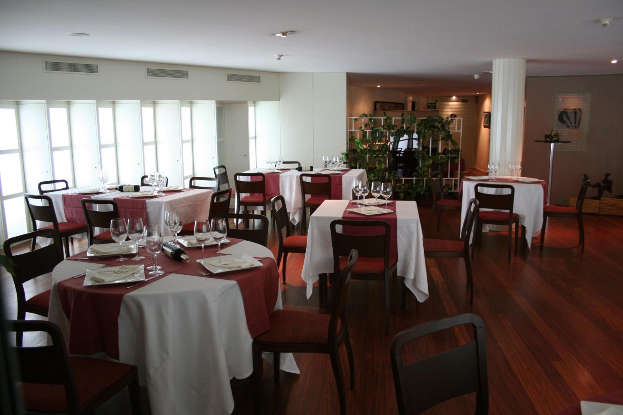Hotel Villa De Betanzos Luaran gambar